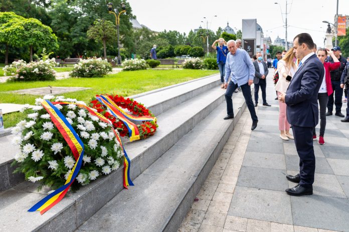 Orban Coroane flori Mineriada