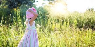 Vreme caldă în Bucureşti, până sâmbătă seara; duminică se răceşte, apar aversele şi vântul se intensifică (meteo)