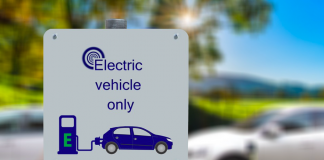 USR vrea amenzi pentru șoferii care blochează stațiile de încărcare pentru mașini electrice