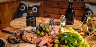 Creșterea tichetului de masă la 50 de lei ar putea aduce 2,4 miliarde de lei în plus în economie și 18.000 de locuri de muncă (studiu)