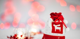 Căutările de cadouri de Crăciun cu ajutorul inteligenței artificiale, cel mai dinamic segment de trafic online