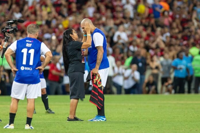 Celebrul Adriano va juca în meciul demonstrativ ‘Ronaldinho & Friends’ de la Cluj-Napoca