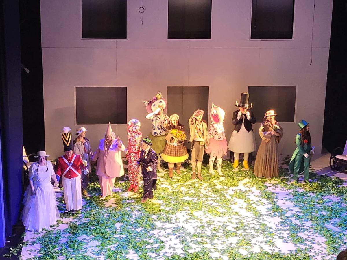 50 de elevi din Brănești fascinați de Pasărea Albastră la Teatrul Ion Creangă, cu sprijinul CJ Ilfov