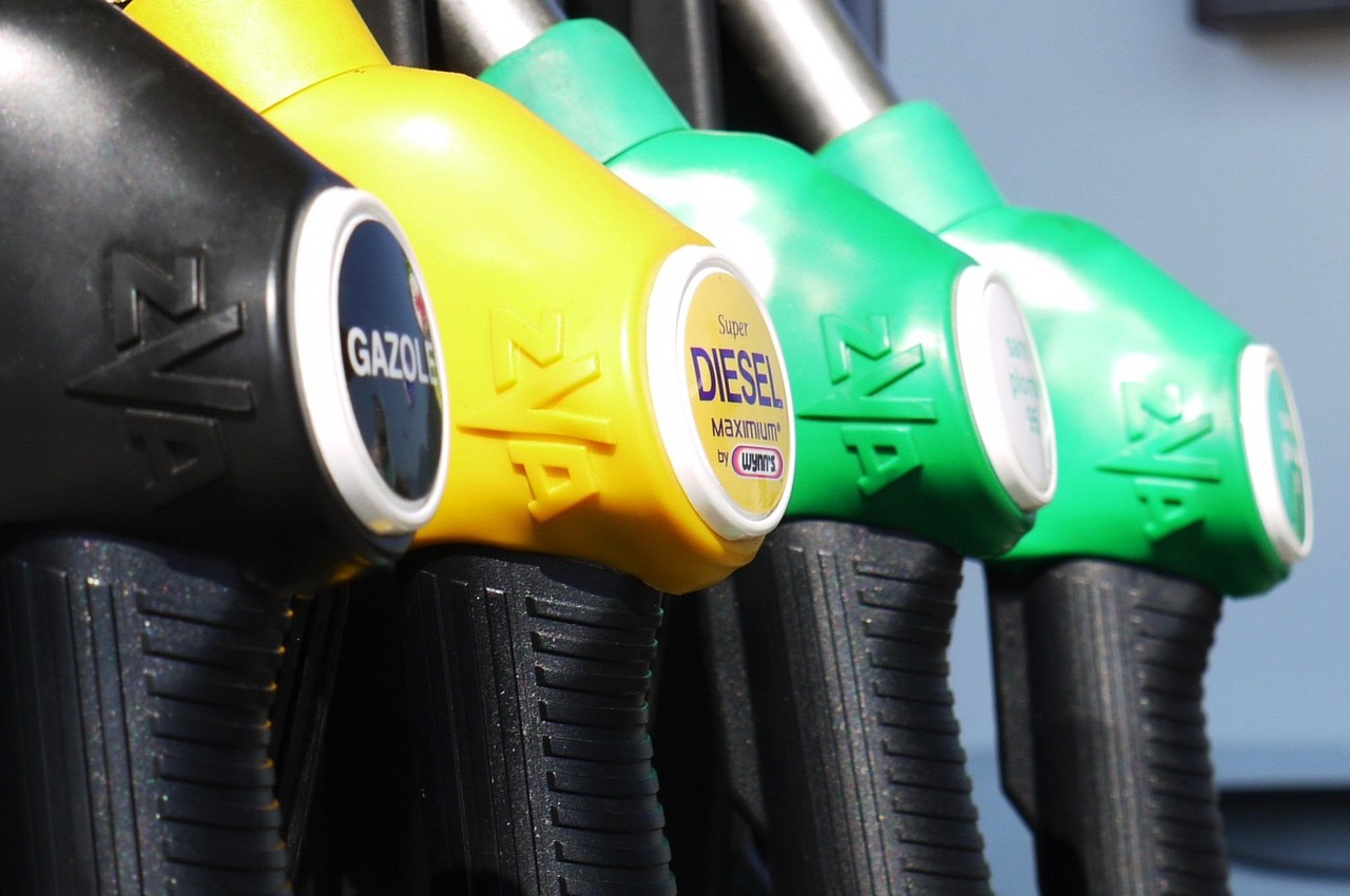 roumanetd gasoline 175122 1280