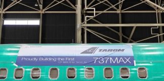 „Mircea Lucescu”, primul Boeing 737 MAX din flota TAROM, porneşte în weekend spre România