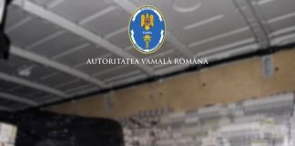 FOTO/ Captură uriașă în Ilfov: peste un milion de țigarete de contrabandă, ascunse în podeaua unei autoutilitare