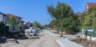 Lucrările din cartierul Henri Coandă au ajuns pe 22 de străzi. Peste 60 de muncitori lucrează zilnic