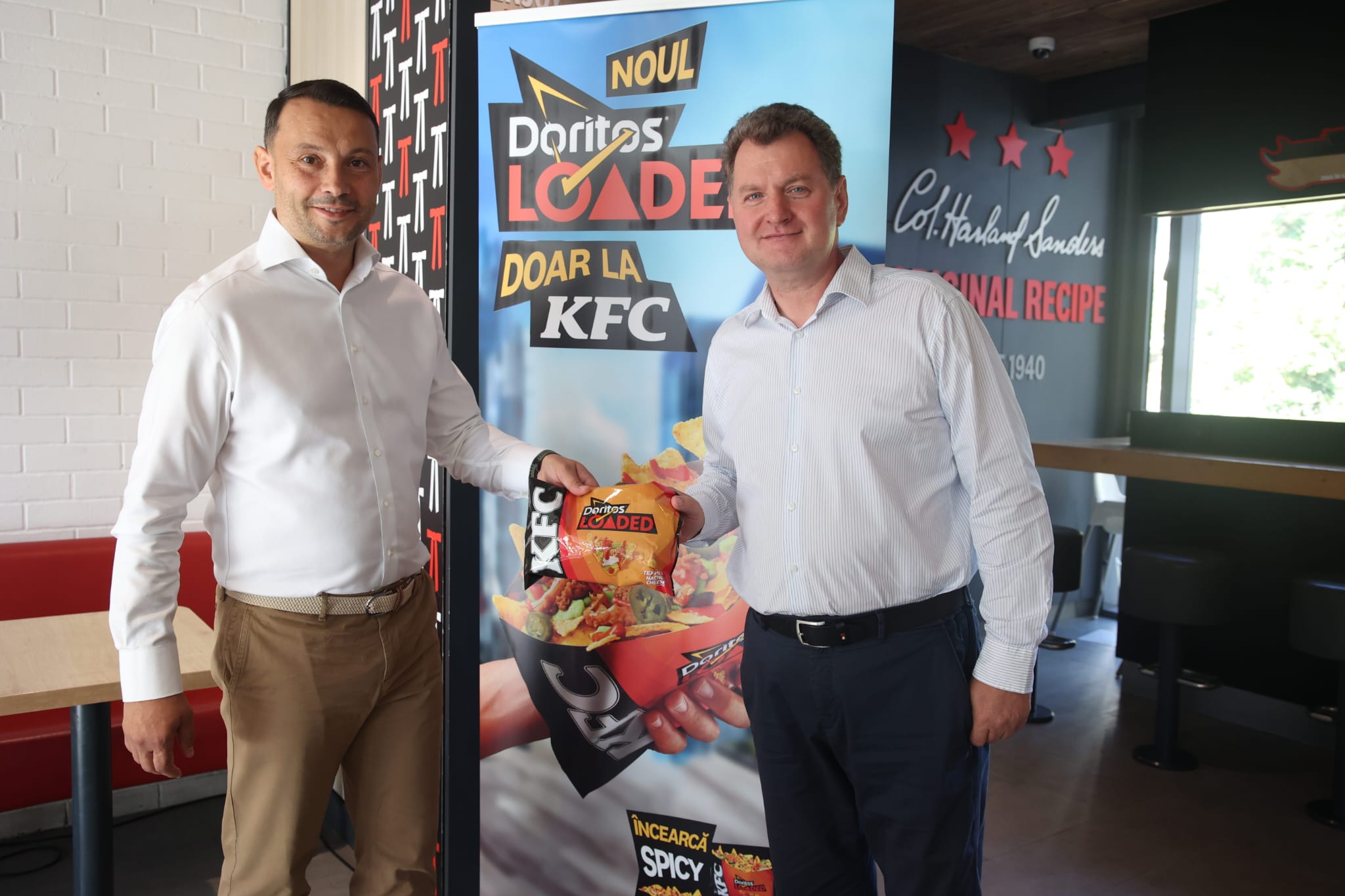 Doritos Loaded a ajuns în meniul KFC din România. Chipsurile din tortilla sunt făcute într-o fabrică de lângă București 1 KFC X DORITOS 12