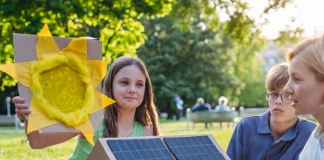 PPC Energie va echipa cu panouri fotovoltaice şi baterii de stocare minimum 15 şcoli din România