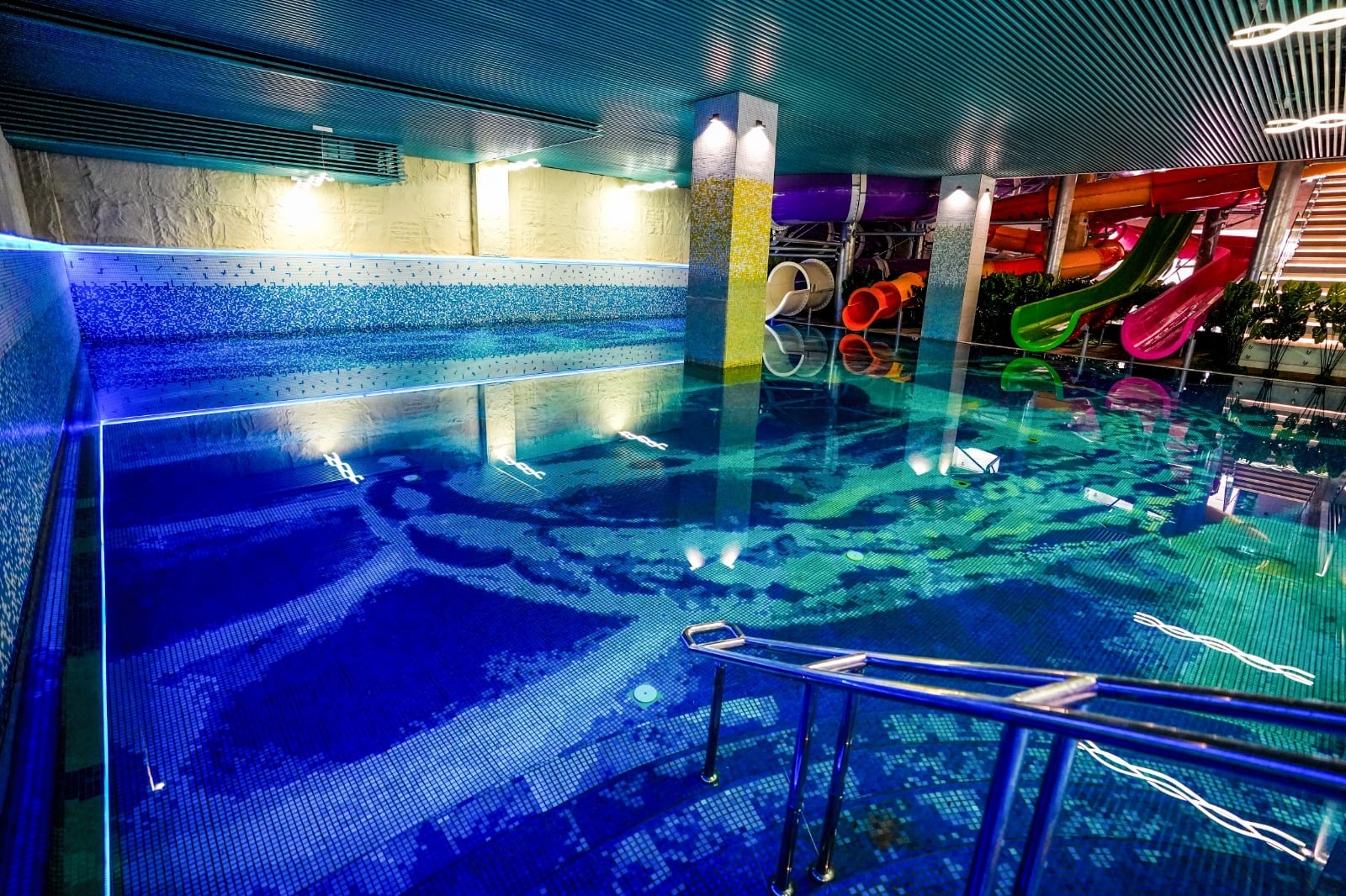 AquaVentura s-a deschis în Parcul Pantelimon. Cât costă accesul și cine poate intra gratuit la noul complex acvatic 2 1 7 1600