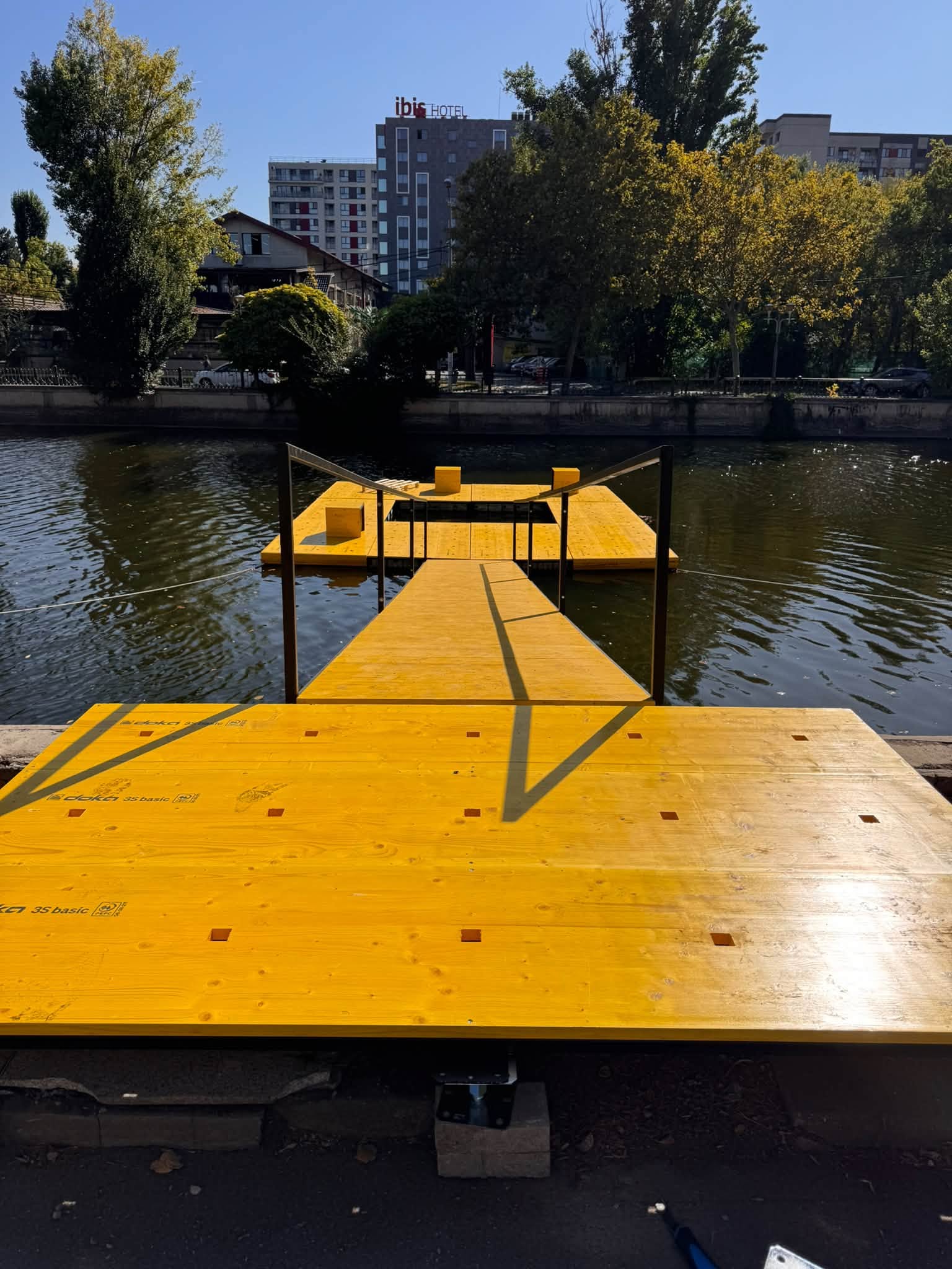 Dâmbovița Delivery ajunge în zona Regie. Un nou debarcader, evenimente și activități pe malul râului 1 825266741 1425970286295227 3949597675283429314 n