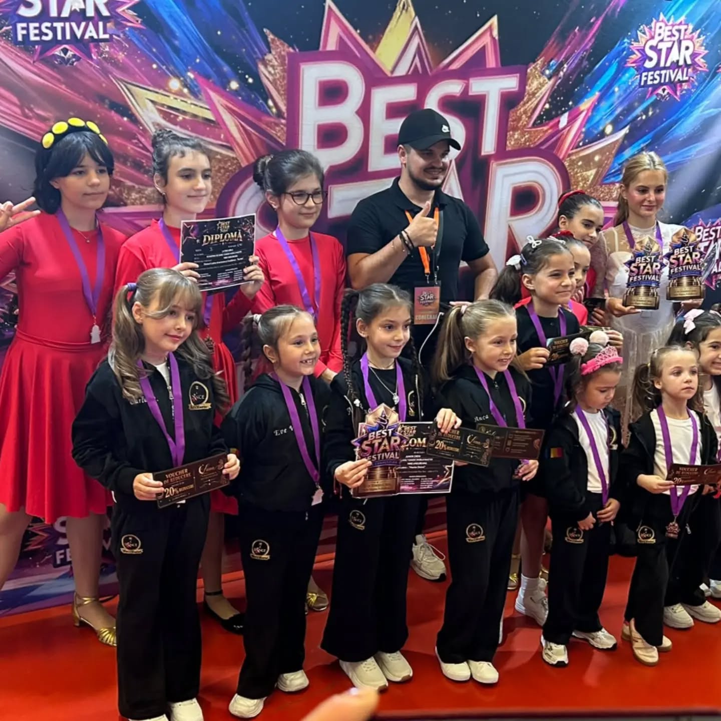 Performanță pentru Academia de Dans 7 Dance World Master: 18 medalii la competiția Best Star/ Mike Ungureanu, antrenor: „Sportul este modul de viață pe care l-am ales” 2 848014602 18117044564097672 7415422786581003804 n