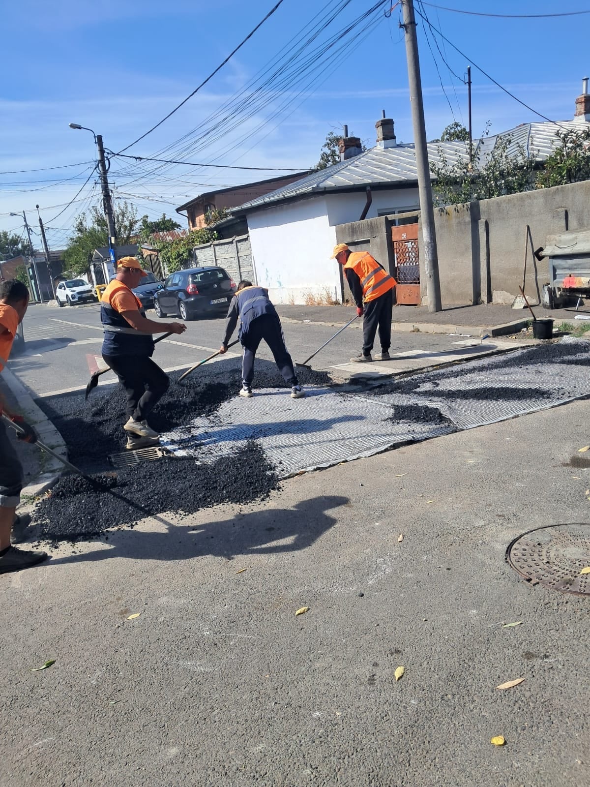 Lucrări de reparații la infrastructura rutieră din Sectorul 5. Intervenții la intersecția străzilor Istrate Oprea și Spiralei 1 91a338f8 24cc 427c affc e13255d52d3e