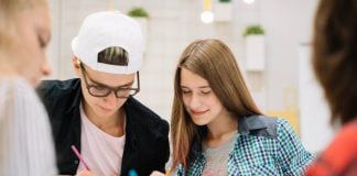 Te pregătești pentru examenul Cambridge? Cum te ajută meditațiile la engleză, la Profuu din București